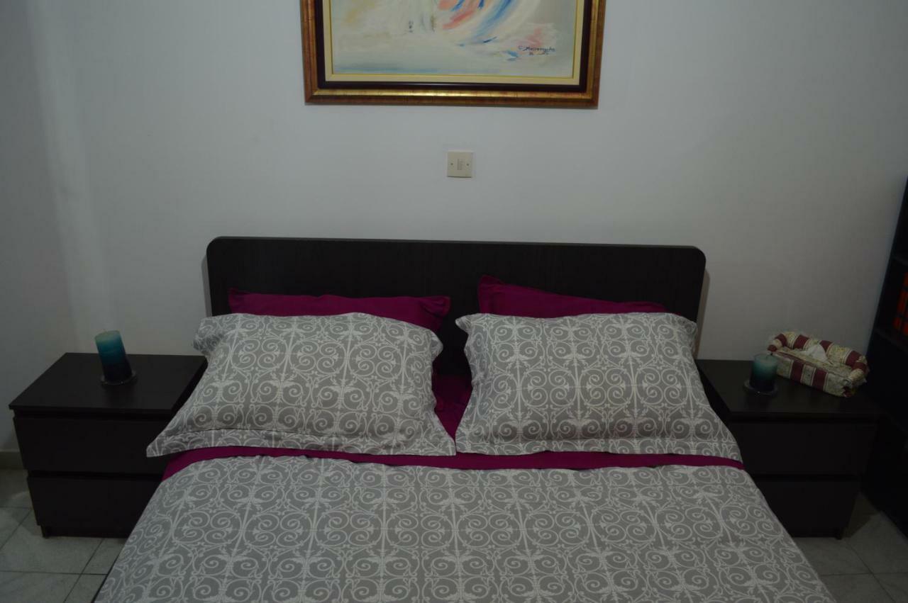 Apartment In The Center Of Aigio F Экстерьер фото