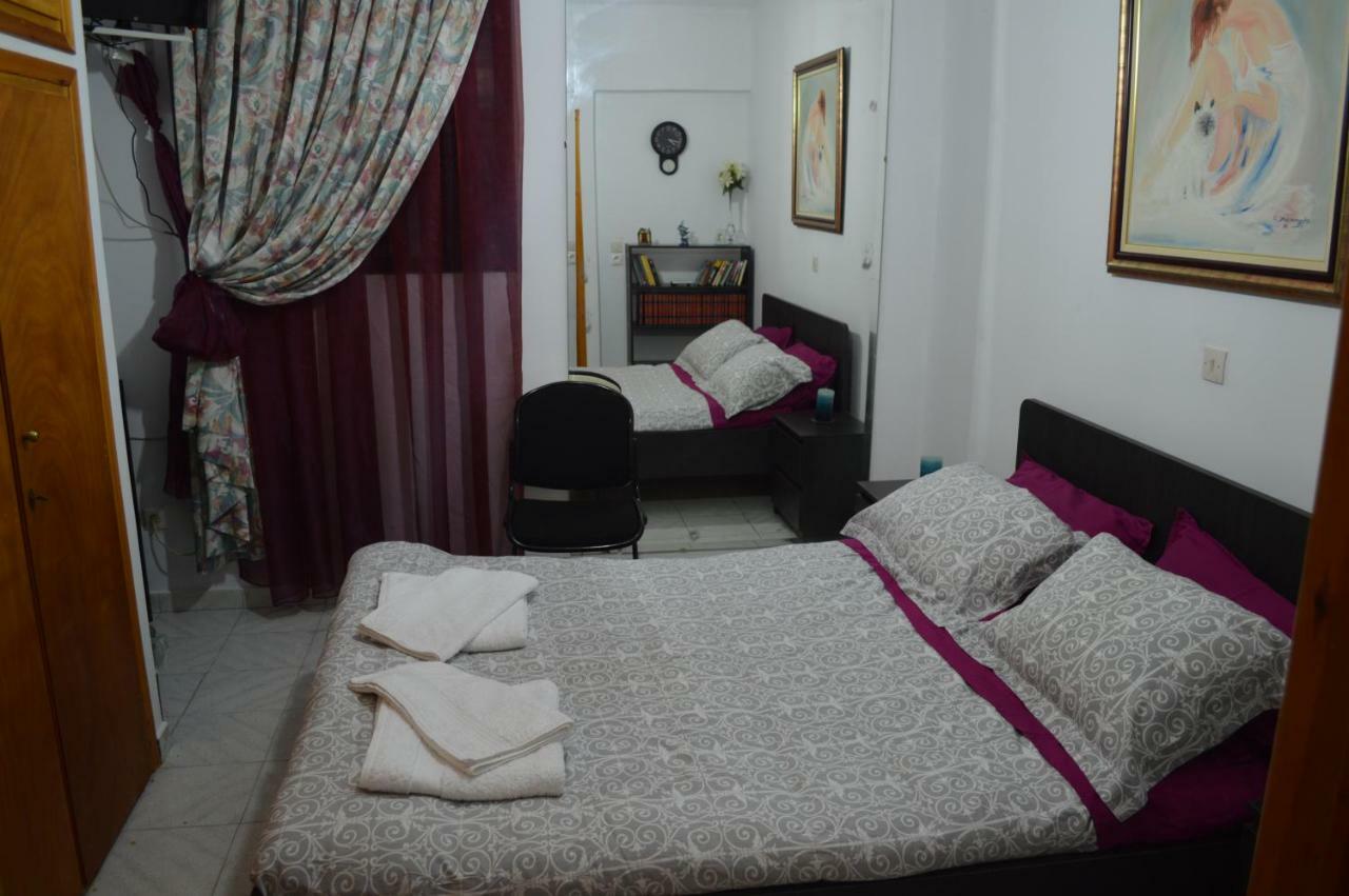 Apartment In The Center Of Aigio F Экстерьер фото