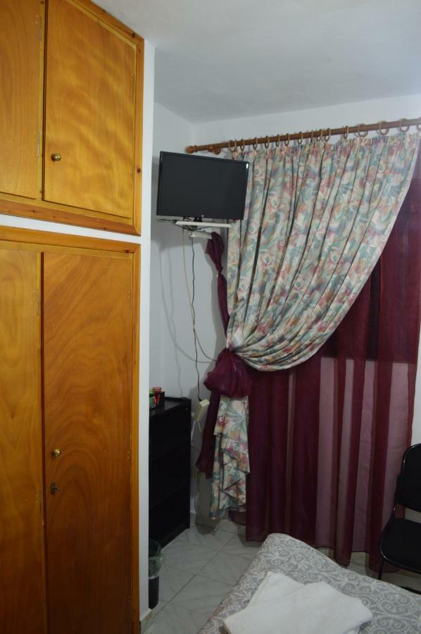 Apartment In The Center Of Aigio F Экстерьер фото