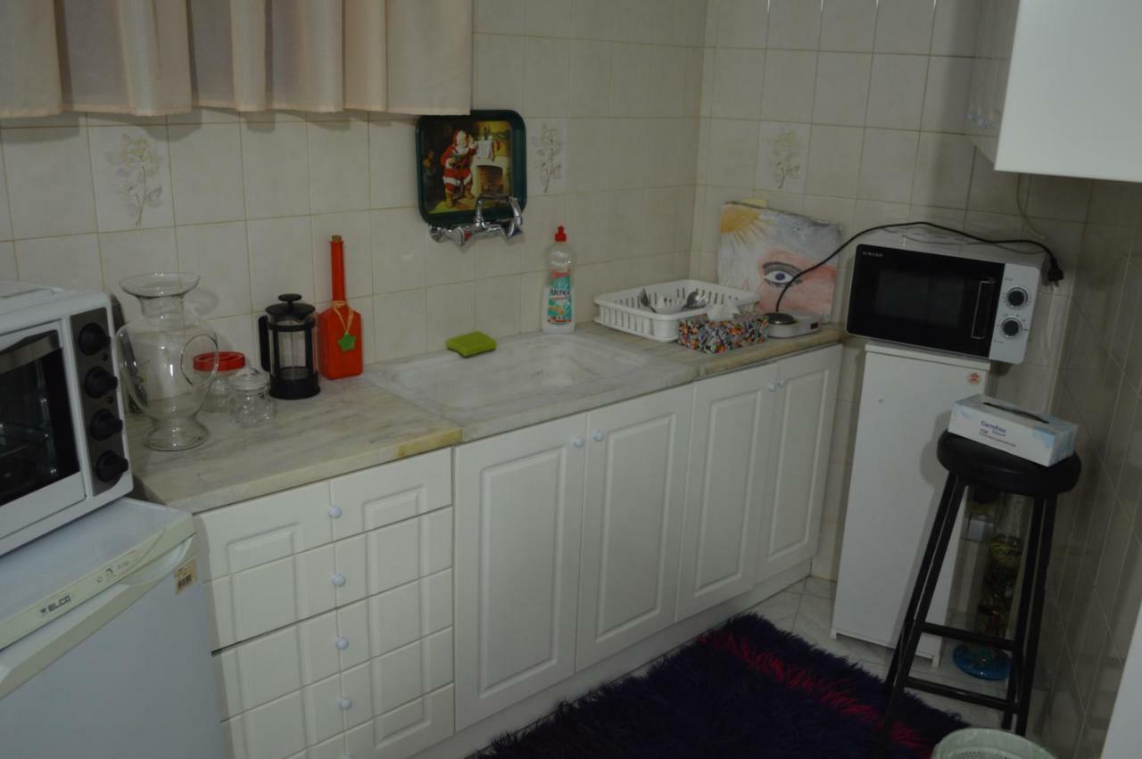 Apartment In The Center Of Aigio F Экстерьер фото